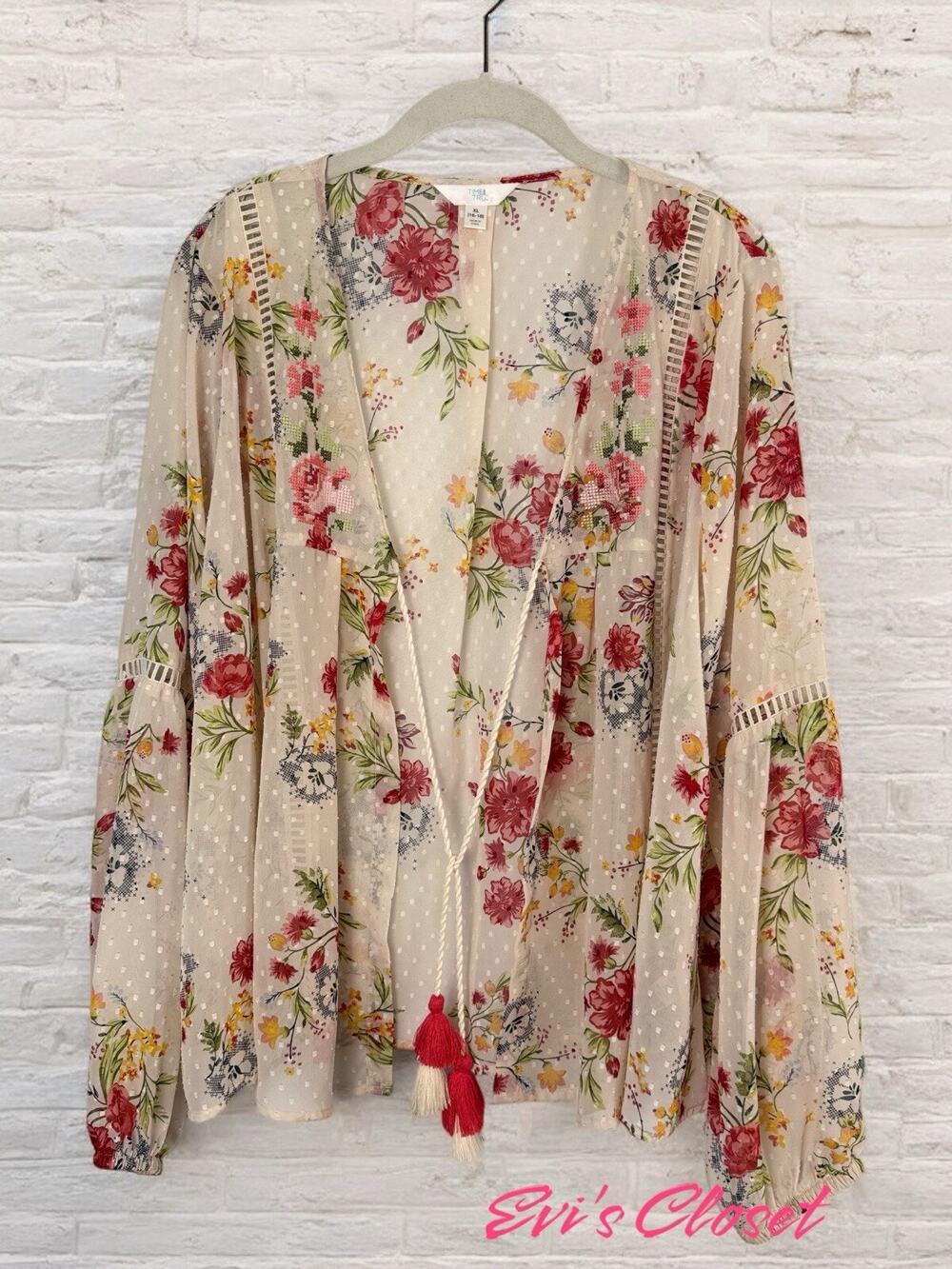 Time & Tru Women’s Floral Overlay Blouse Top XL 16-18 Elegant Casual Dressy